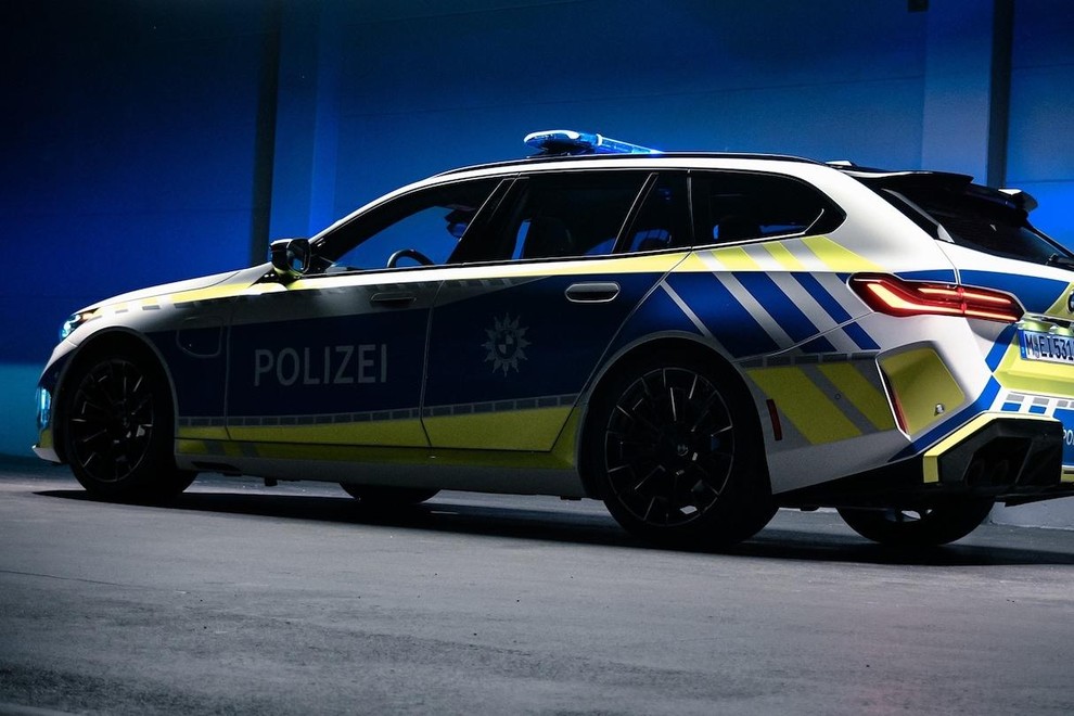BMW M5 Touring Polizei