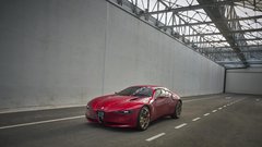
                                                         Alfa Romeo Cuorerosso koncept