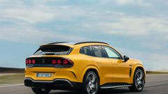 
                                                         Mercedes-AMG GT SUV