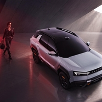 Omoda X je vse prej kot običajen SUV: poleg drznega videza ima tudi nekaj nenavadnih dodatkov