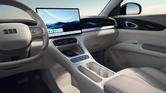 Geely E2 v Sloveniji najprej za predjed, v začetku prihodnjega leta tudi  zares