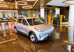 Geely E2 v Sloveniji najprej za predjed, v začetku prihodnjega leta tudi  zares