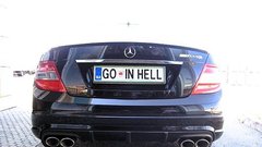 
                                                         Registrske tablice po želji so pri vzhodnih sosedih drag špas, najcenejše so v Nemčiji